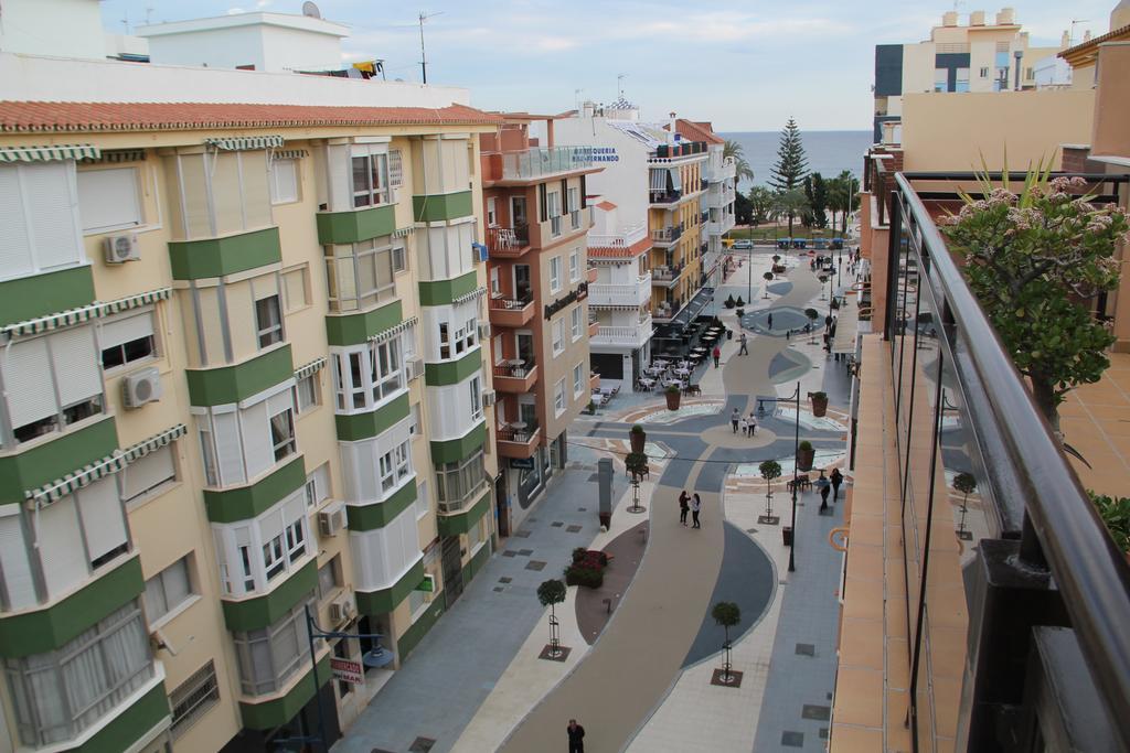 Apartamentos Guerrero Torre Del Mar Esterno foto