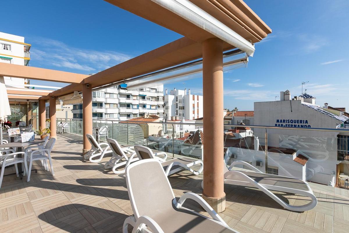 Apartamentos Guerrero Torre Del Mar Esterno foto