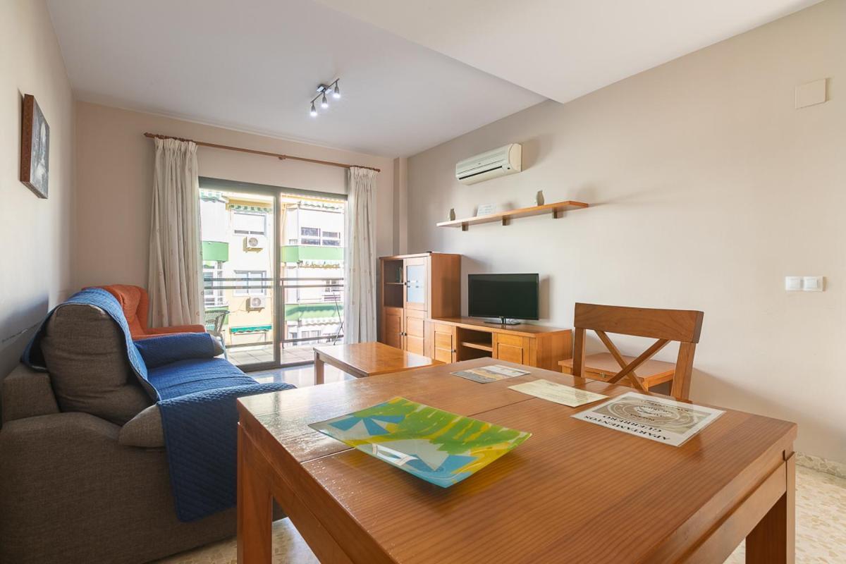 Apartamentos Guerrero Torre Del Mar Esterno foto